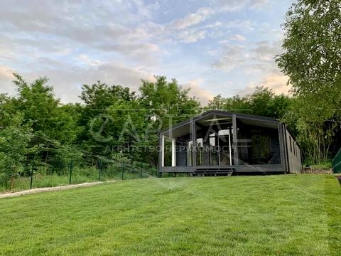 будинок за адресою с. Лісники, Вишнева вул.