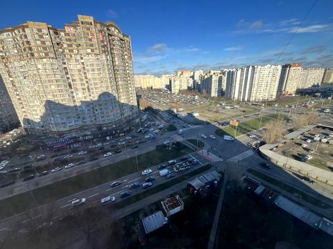 квартира за адресою Анни Ахматової вул., 31