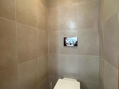 квартира за адресою Анни Ахматової вул., 31