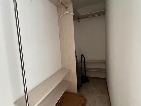 квартира за адресою Анни Ахматової вул., 31