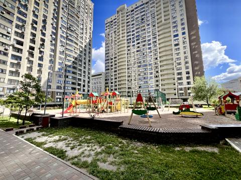 квартира за адресою Авіаконструктора Ігоря Сікорського вул. (Танкова), 4-В