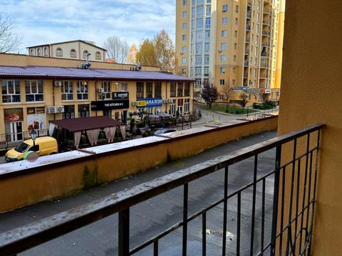 комерційна за адресою Валерія Лобановського вул., 30в