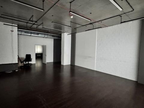 комерційна за адресою Предславинська вул., 44