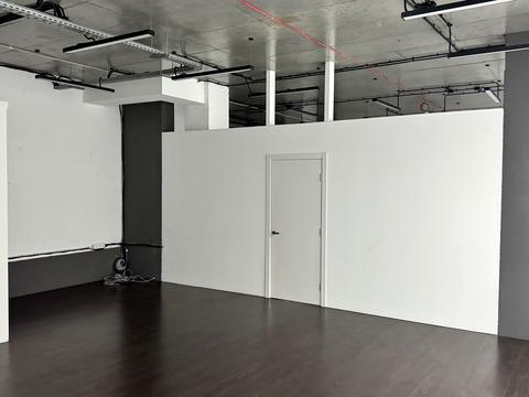 комерційна за адресою Предславинська вул., 44