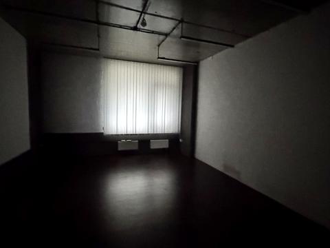 комерційна за адресою Предславинська вул., 44