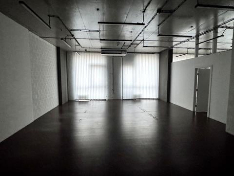 комерційна за адресою Предславинська вул., 44