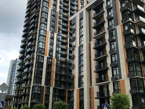 комерційна за адресою Предславинська вул., 44