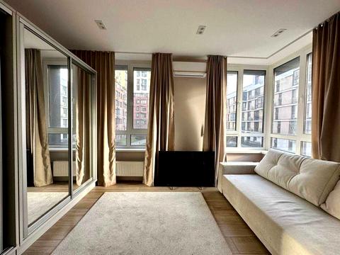 квартира за адресою Київ, Салютна вул., 2к20