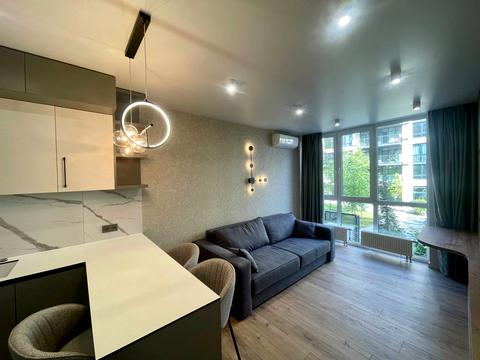 квартира за адресою Салютна вул., 2к9