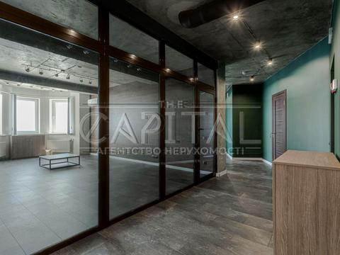 комерційна за адресою Срібнокільська вул., 1