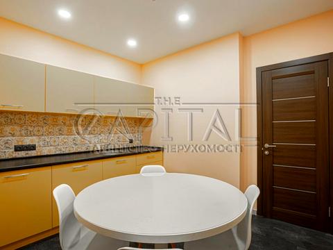 комерційна за адресою Срібнокільська вул., 1