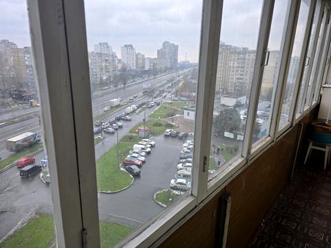 квартира за адресою Ревуцького вул., 24/4