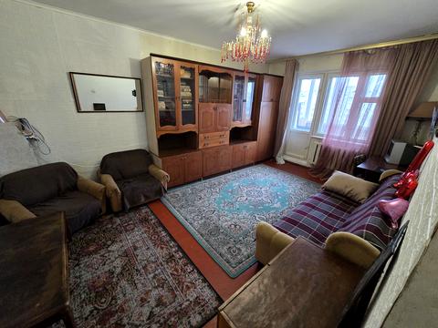 квартира за адресою Ревуцького вул., 24/4