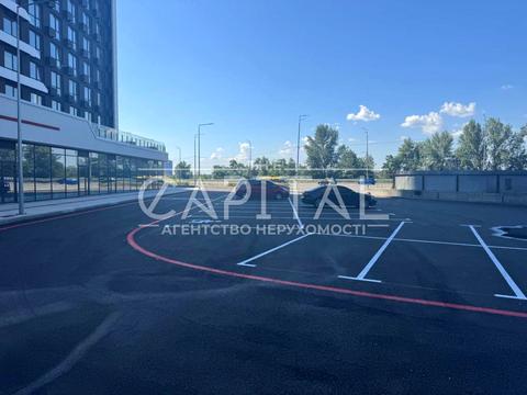 комерційна за адресою Дніпровська набережна вул., 17-К