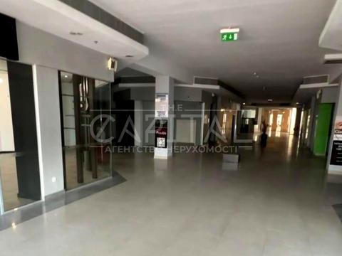 комерційна за адресою Срібнокільська вул., 12