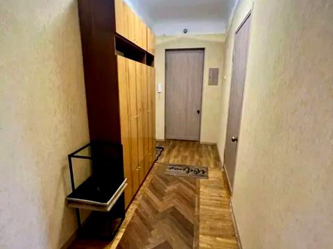 квартира за адресою Стратегічне шосе (Науки), 39-А