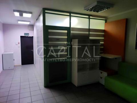 комерційна за адресою Миколи Лебедєва, 24