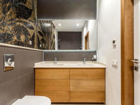 квартира за адресою Київ, Андрія Верхогляда вул. (Михайла Драгомирова), 11