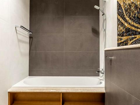 квартира за адресою Київ, Андрія Верхогляда вул. (Михайла Драгомирова), 11