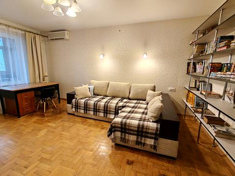 квартира за адресою Володимира Висоцького бульв., 7