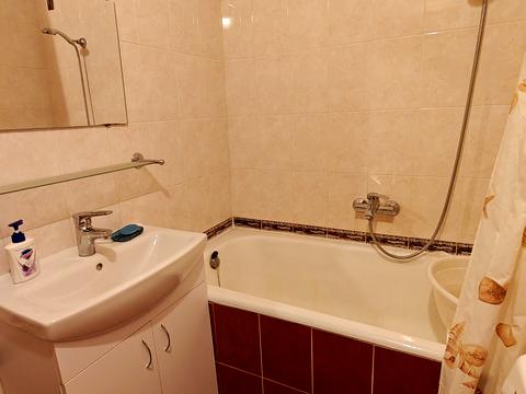 квартира за адресою Володимира Висоцького бульв., 7