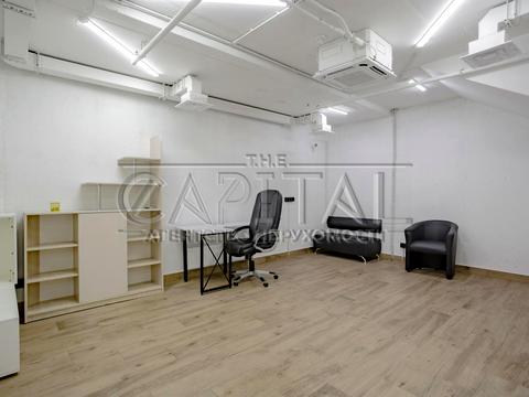 комерційна за адресою Київ, Дніпровська набережна вул., 18-Б