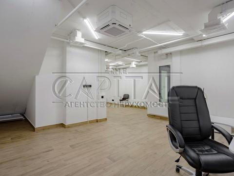 комерційна за адресою Київ, Дніпровська набережна вул., 18-Б