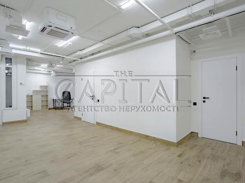 комерційна за адресою Київ, Дніпровська набережна вул., 18-Б