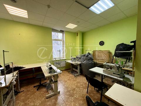 комерційна за адресою Градинська вул., 11