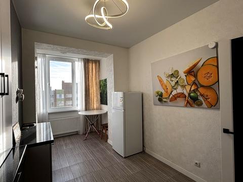 квартира за адресою Академіка Шалімова вул., 63-А