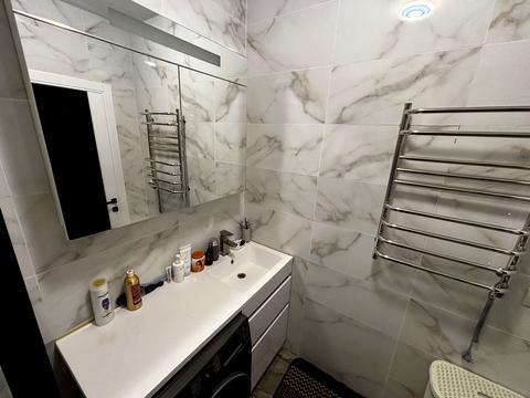 квартира за адресою Академіка Шалімова вул., 63-А