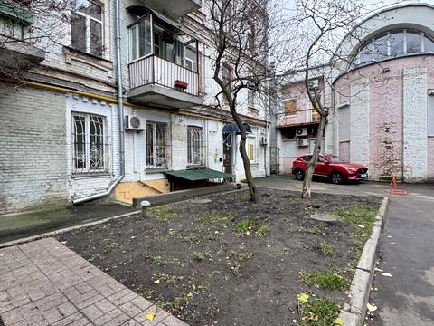 комерційна за адресою Костянтинівська вул., 54/13