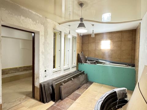 комерційна за адресою Костянтинівська вул., 54/13