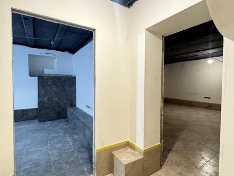 комерційна за адресою Костянтинівська вул., 54/13