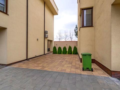 будинок за адресою Товарна вул.