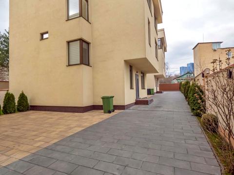 будинок за адресою Товарна вул.