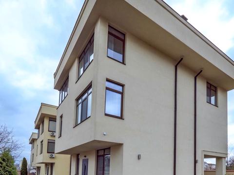 будинок за адресою Товарна вул.