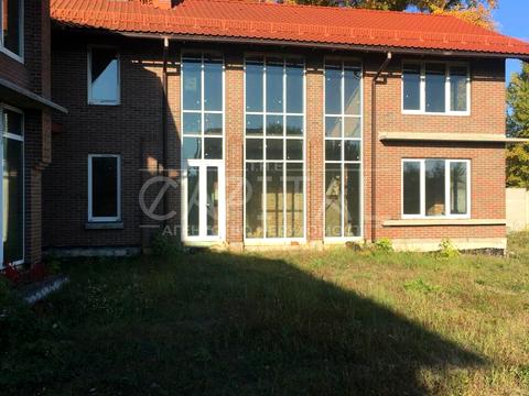 будинок за адресою Київ, Берегова