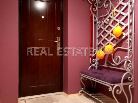 квартира за адресою Київ, Митрофана Довнар-Запольського вул., 9