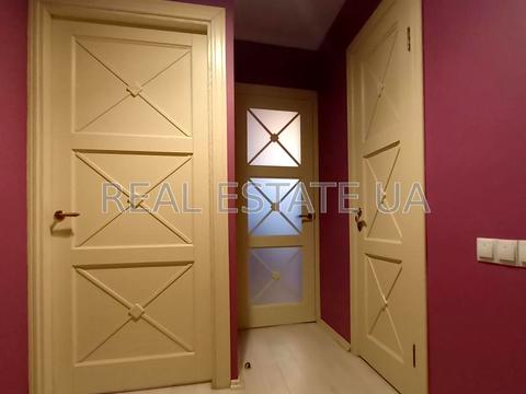 квартира за адресою Київ, Митрофана Довнар-Запольського вул., 9