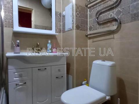 квартира за адресою Київ, Митрофана Довнар-Запольського вул., 9