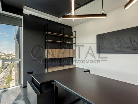 комерційна за адресою Паньківська вул., 20/82