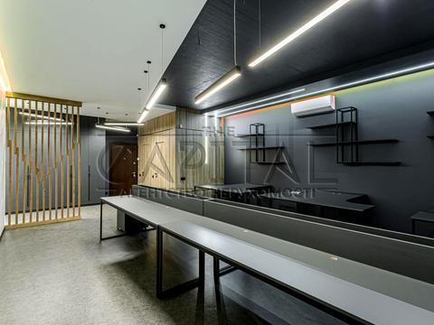 комерційна за адресою Паньківська вул., 20/82