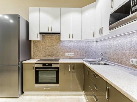 комерційна за адресою Василя Тютюнника вул. (Анрі Барбюса), 12