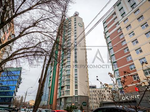 комерційна за адресою Василя Тютюнника вул. (Анрі Барбюса), 12