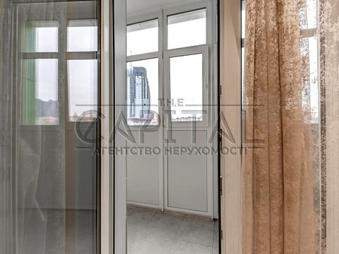 комерційна за адресою Василя Тютюнника вул. (Анрі Барбюса), 12