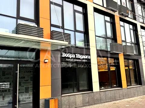 комерційна за адресою Предславинська вул., 57