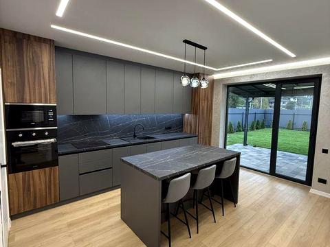 будинок за адресою с. Крюківщина, Балукова вул.