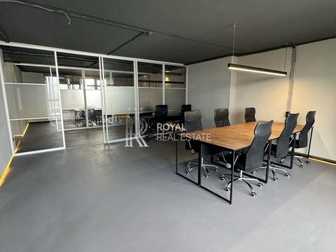 комерційна за адресою Ділова вул. (Димитрова), 2-Б