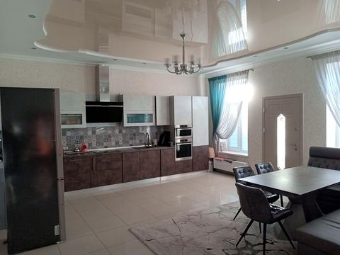 дом по адресу Різдвяна